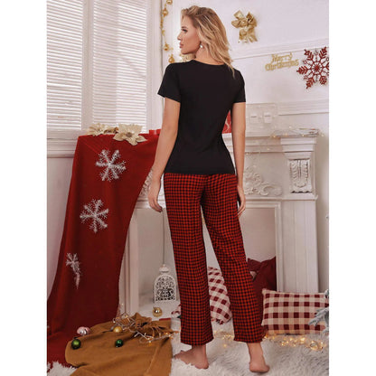 T-shirt and Pant Pyjama Set